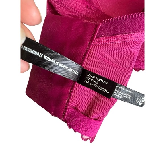 TORRID Curves Deep Pink Lace Bra Size 42 F Deadstock Padded - Picture 8 of 12